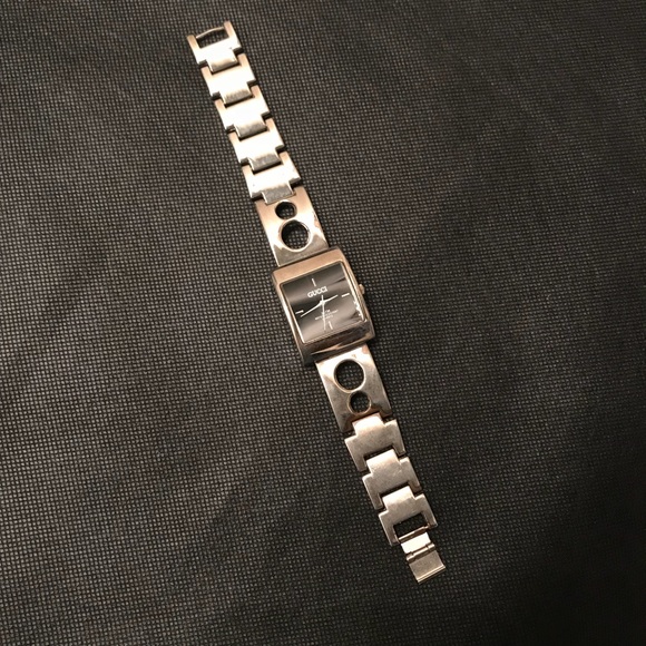 GUCCI Vintage Watch (unisex) - Picture 2 of 4